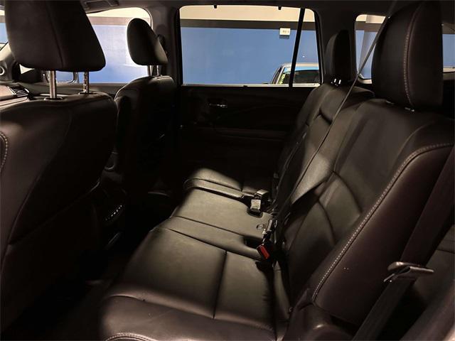 used 2022 Honda Pilot car, priced at $32,374
