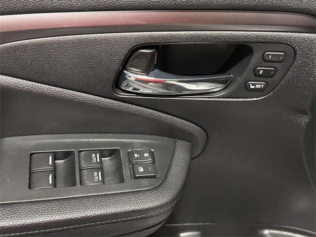 used 2022 Honda Pilot car, priced at $32,374