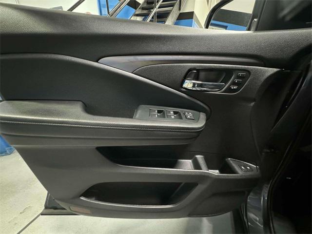 used 2022 Honda Pilot car, priced at $33,884