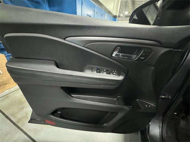 used 2022 Honda Pilot car, priced at $31,848