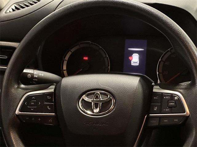 used 2020 Toyota Highlander car, priced at $27,543
