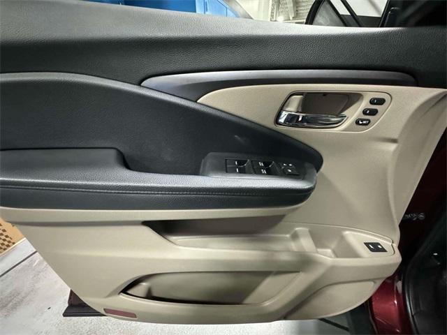 used 2022 Honda Pilot car, priced at $29,624