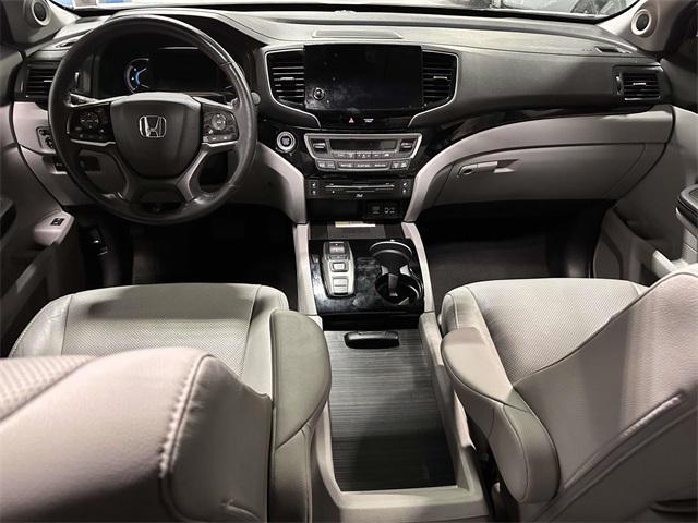 used 2022 Honda Pilot car, priced at $34,628