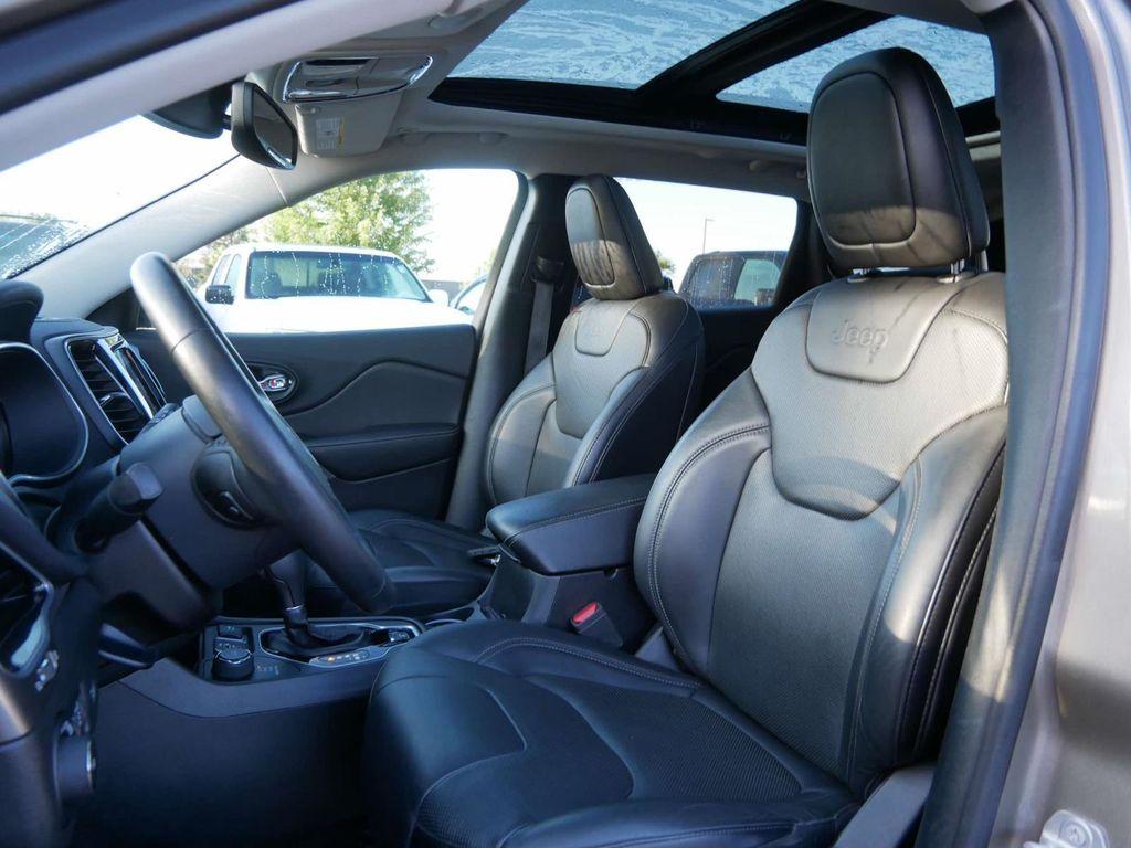 used 2019 Jeep Cherokee car, priced at $18,495