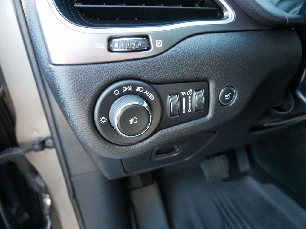 used 2019 Jeep Cherokee car, priced at $18,495
