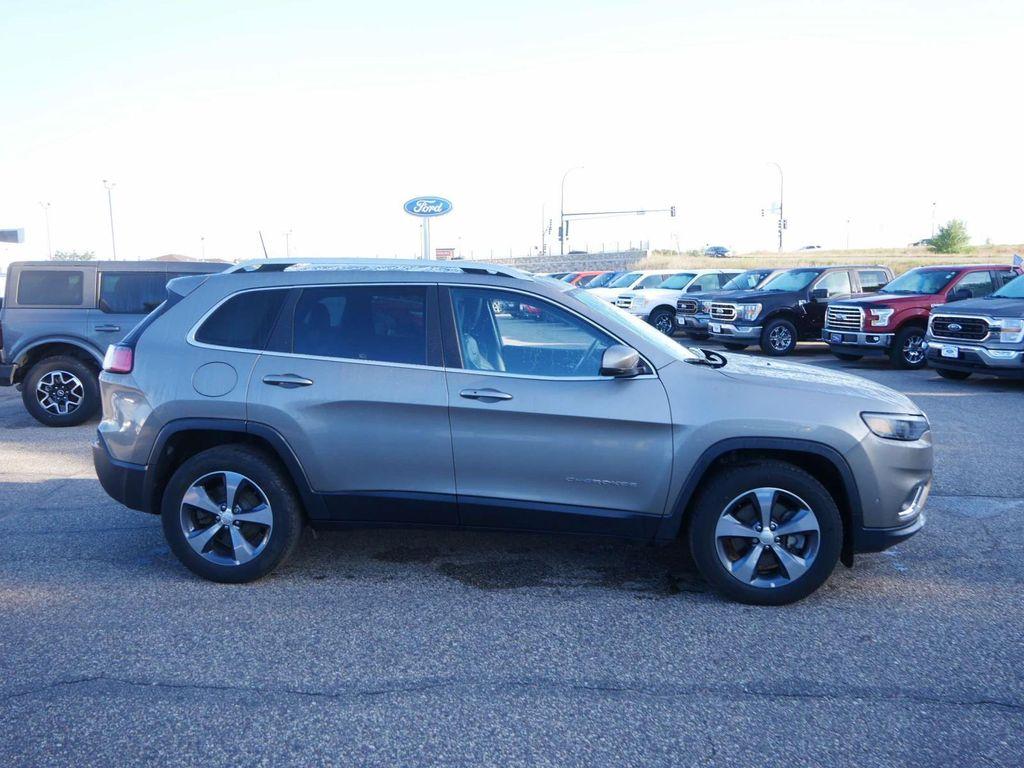 used 2019 Jeep Cherokee car, priced at $18,495
