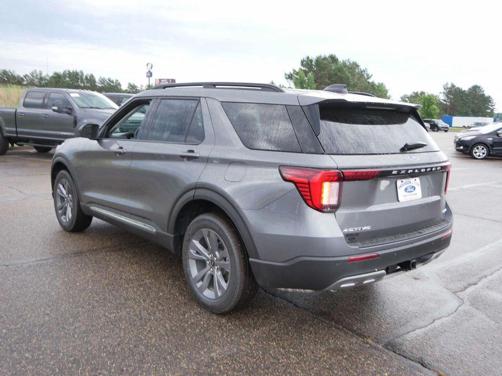 new 2025 Ford Explorer car, priced at $43,698