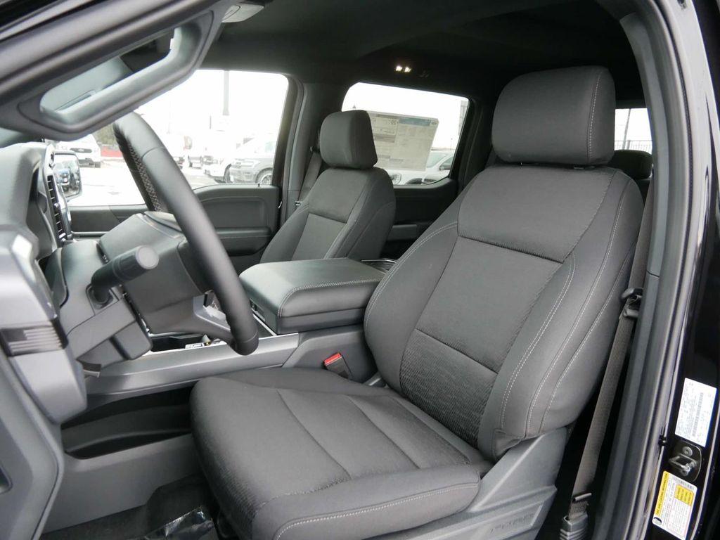 new 2025 Ford F-150 car, priced at $52,998