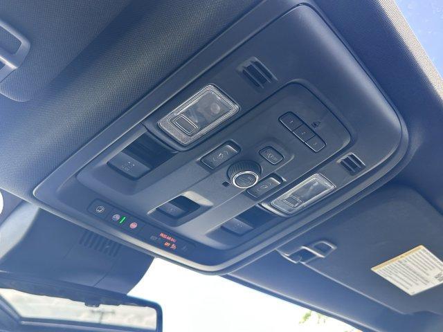used 2023 GMC Yukon car, priced at $69,988