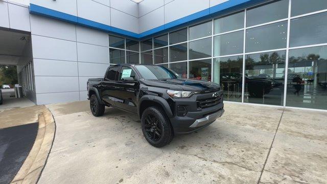 new 2024 Chevrolet Colorado car, priced at $42,430