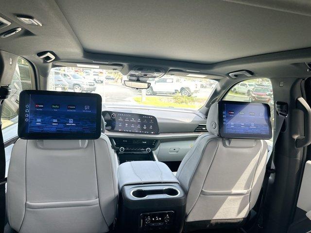 new 2025 Chevrolet Suburban car, priced at $89,475