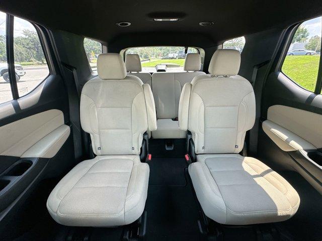 used 2023 Chevrolet Traverse car, priced at $34,988