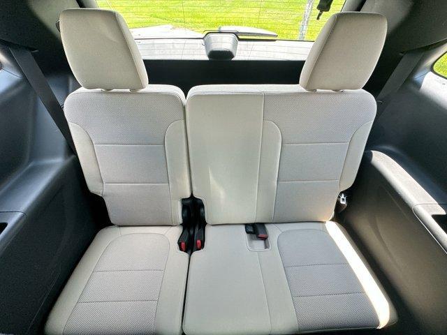 used 2023 Chevrolet Traverse car, priced at $34,988