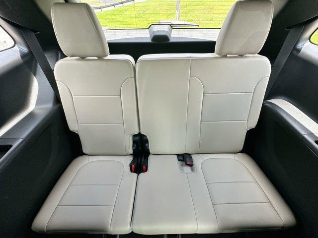 used 2023 Chevrolet Traverse car, priced at $49,988