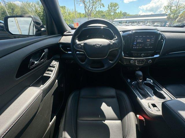 used 2023 Chevrolet Traverse car, priced at $39,988