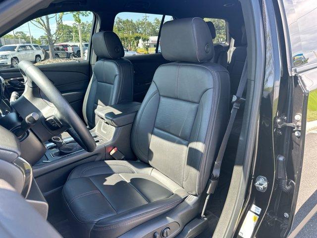 used 2023 Chevrolet Traverse car, priced at $39,988