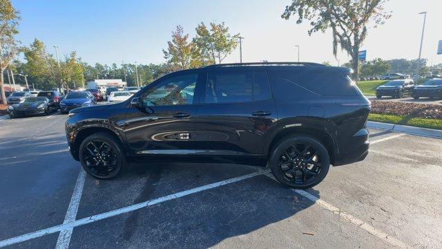 used 2024 Chevrolet Traverse car, priced at $57,622