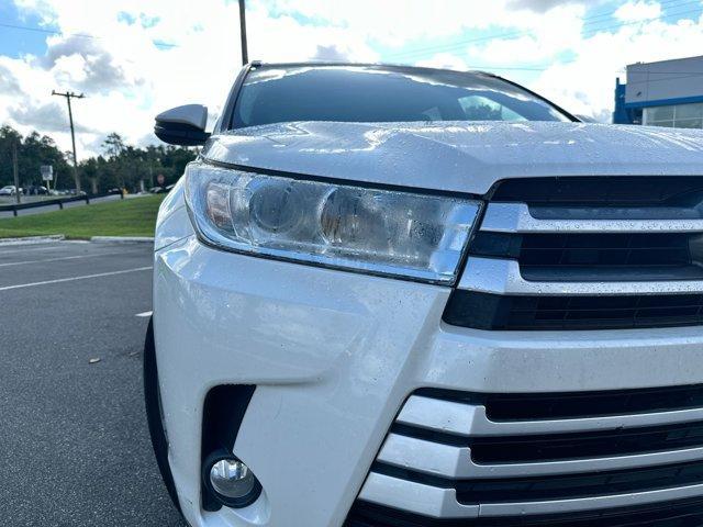 used 2018 Toyota Highlander car, priced at $24,988