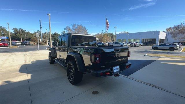 used 2021 Jeep Gladiator car, priced at $37,391