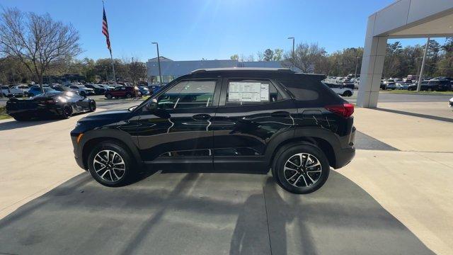 new 2025 Chevrolet TrailBlazer car, priced at $28,475