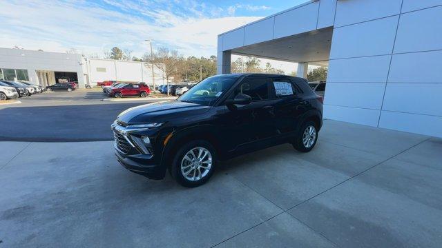 new 2025 Chevrolet TrailBlazer car, priced at $25,285