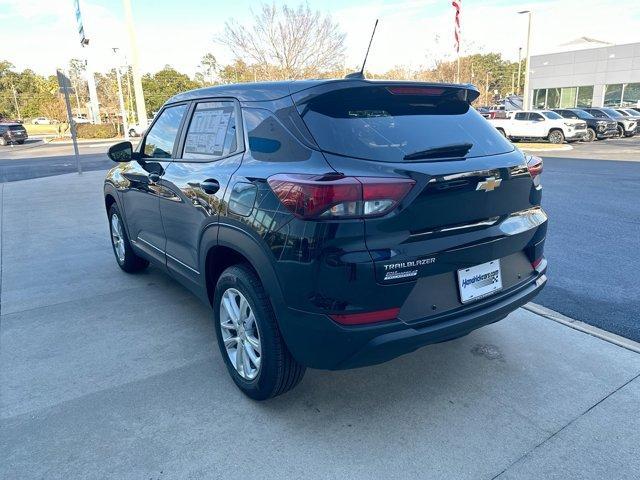 new 2025 Chevrolet TrailBlazer car, priced at $25,285