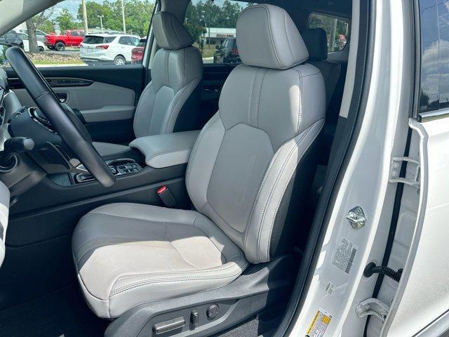 used 2024 Honda Pilot car, priced at $42,998
