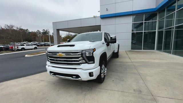 new 2025 Chevrolet Silverado 3500 car, priced at $91,764