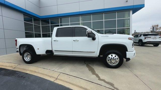 new 2025 Chevrolet Silverado 3500 car, priced at $91,764