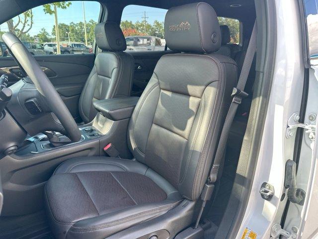 used 2023 Chevrolet Traverse car, priced at $45,988