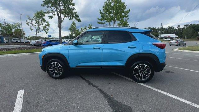 new 2025 Chevrolet TrailBlazer car, priced at $28,475