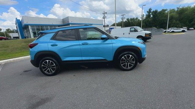 new 2025 Chevrolet TrailBlazer car, priced at $28,475