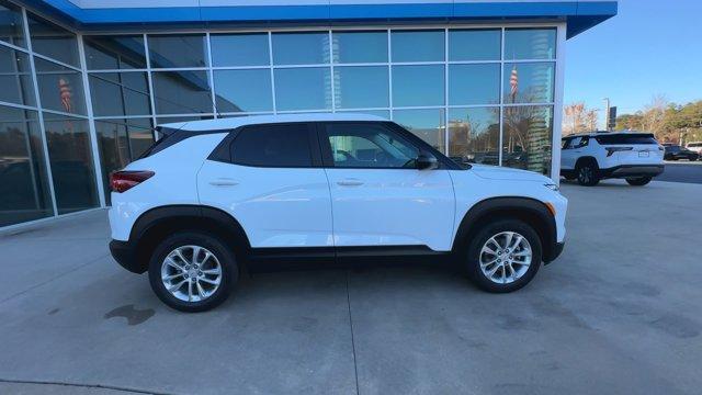 new 2025 Chevrolet TrailBlazer car, priced at $27,285