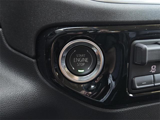 new 2025 GMC Sierra 1500 car, priced at $57,640