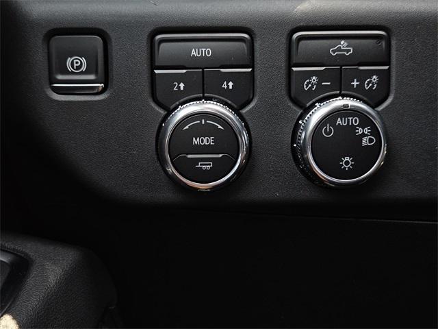 new 2025 GMC Sierra 1500 car, priced at $57,640