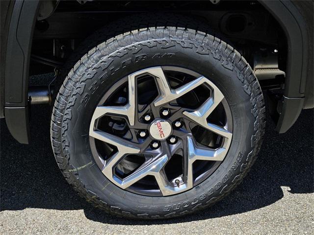 new 2025 GMC Sierra 1500 car, priced at $57,640