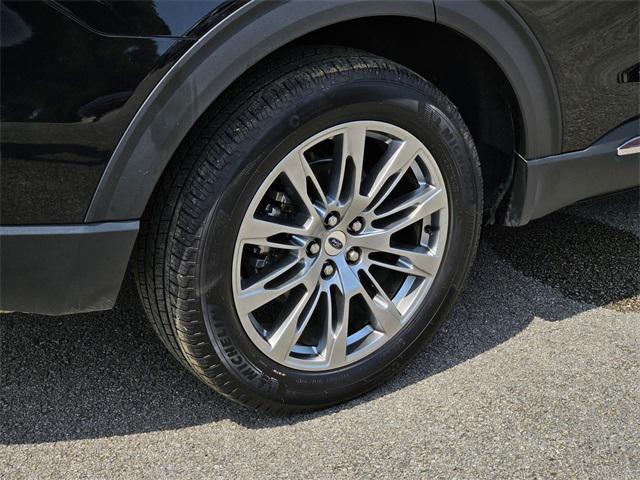 used 2025 Ford Explorer car, priced at $43,995
