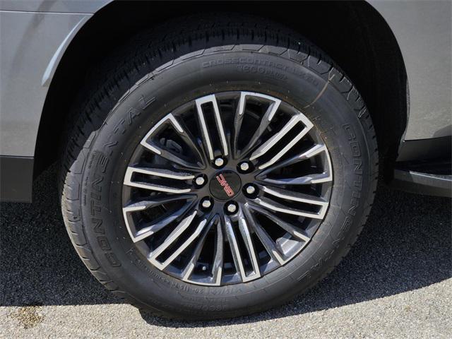 new 2025 GMC Yukon XL car, priced at $76,860