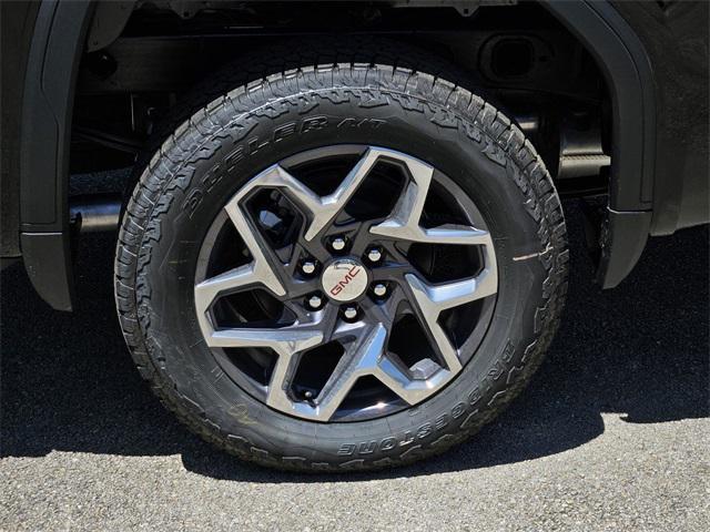 new 2025 GMC Sierra 1500 car, priced at $57,640