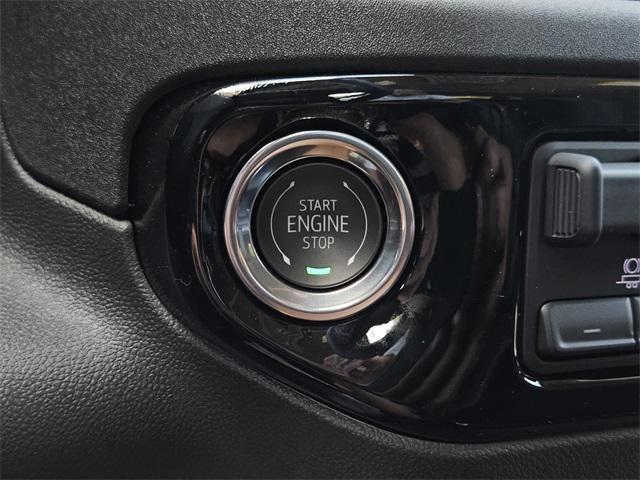 new 2025 GMC Sierra 1500 car, priced at $57,640