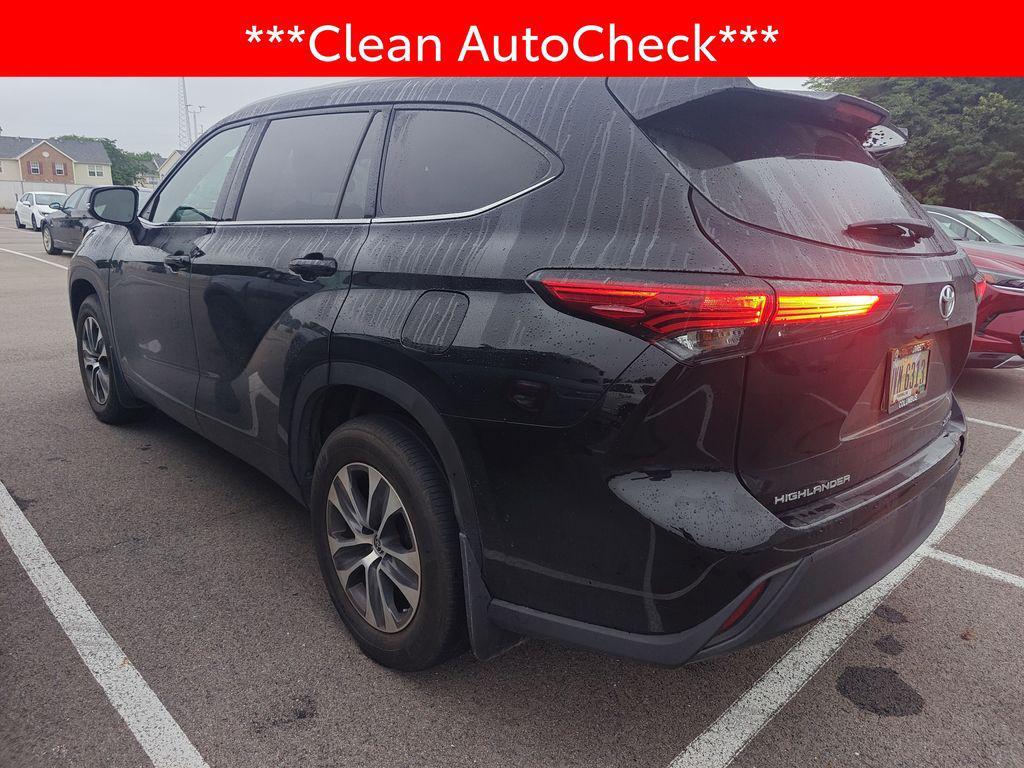 used 2022 Toyota Highlander car, priced at $37,995