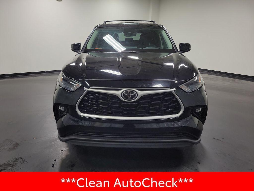 used 2022 Toyota Highlander car, priced at $23,995