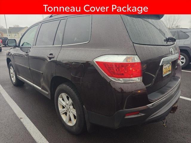 used 2012 Toyota Highlander car, priced at $10,995