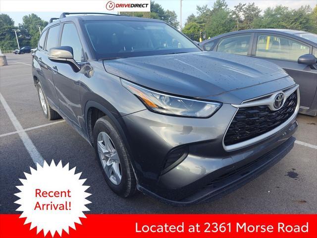 used 2023 Toyota Highlander car, priced at $32,995
