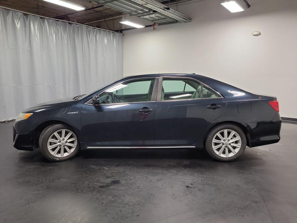 used 2013 Toyota Camry Hybrid car, priced at $10,500