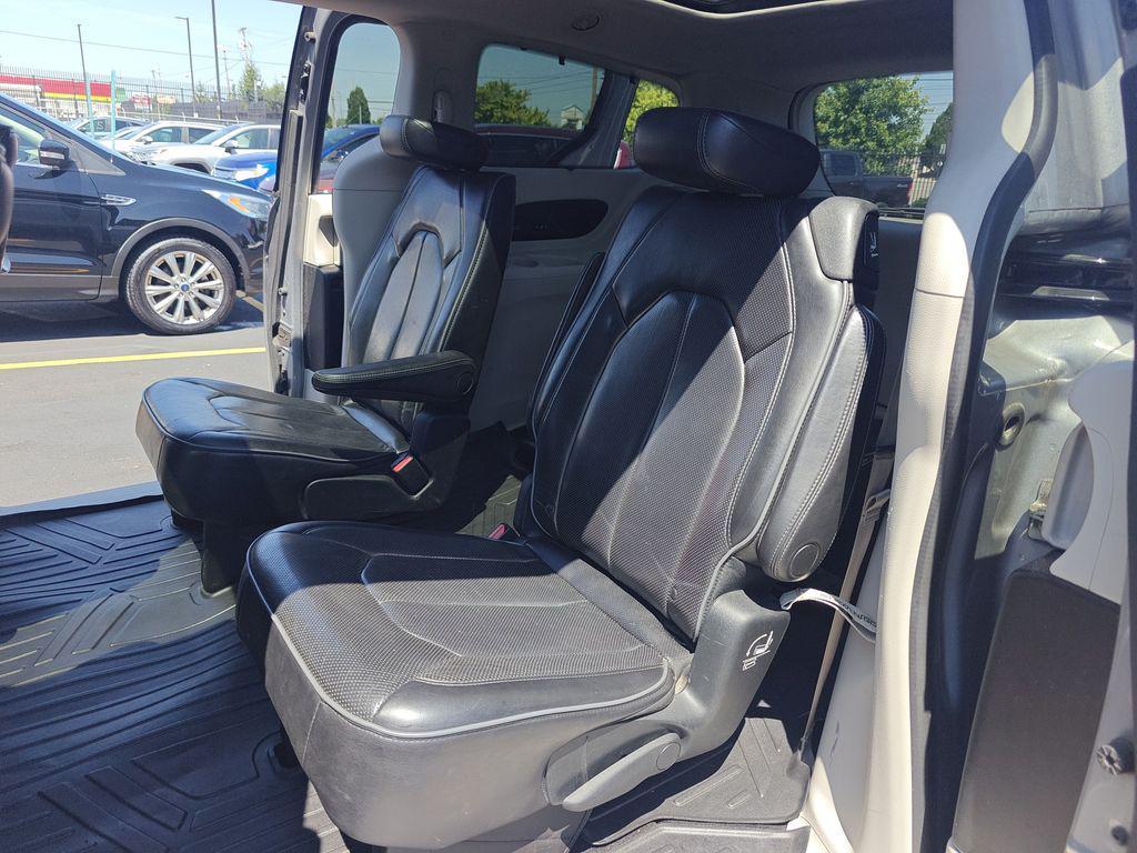 used 2018 Chrysler Pacifica car, priced at $14,995