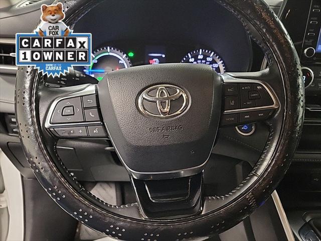 used 2020 Toyota Highlander Hybrid car, priced at $23,995