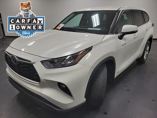 used 2020 Toyota Highlander Hybrid car, priced at $23,995