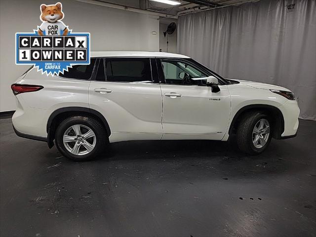 used 2020 Toyota Highlander Hybrid car, priced at $23,995