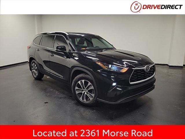 used 2022 Toyota Highlander car, priced at $31,995